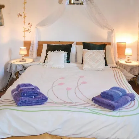1 Bedroom Awesome In Ferienhaus