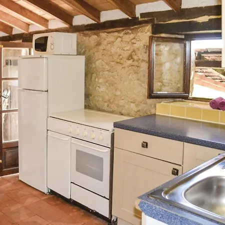 1 Bedroom Awesome In Eymet