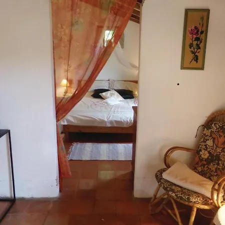 1 Bedroom Awesome In Ferienhaus *