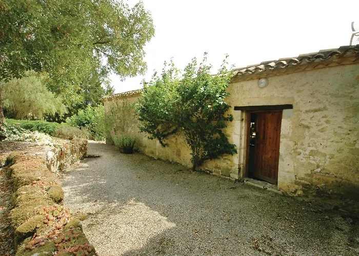 Ferienhaus 1 Bedroom Awesome Home In Eymet *