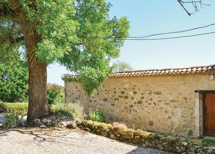 Ferienhaus 1 Bedroom Awesome Home In Eymet